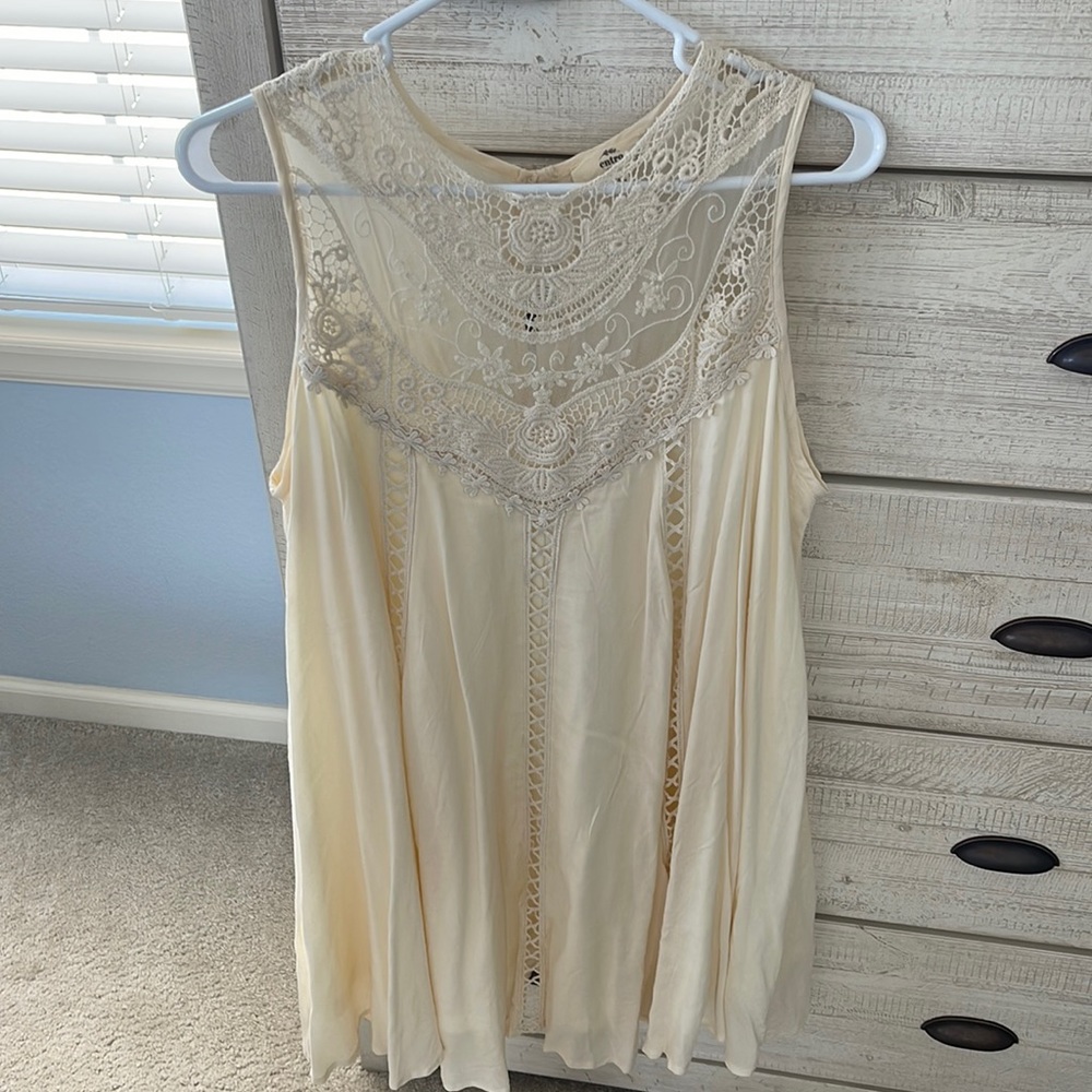 Entro size small New With Tags.  Cream color vintage/boho dress